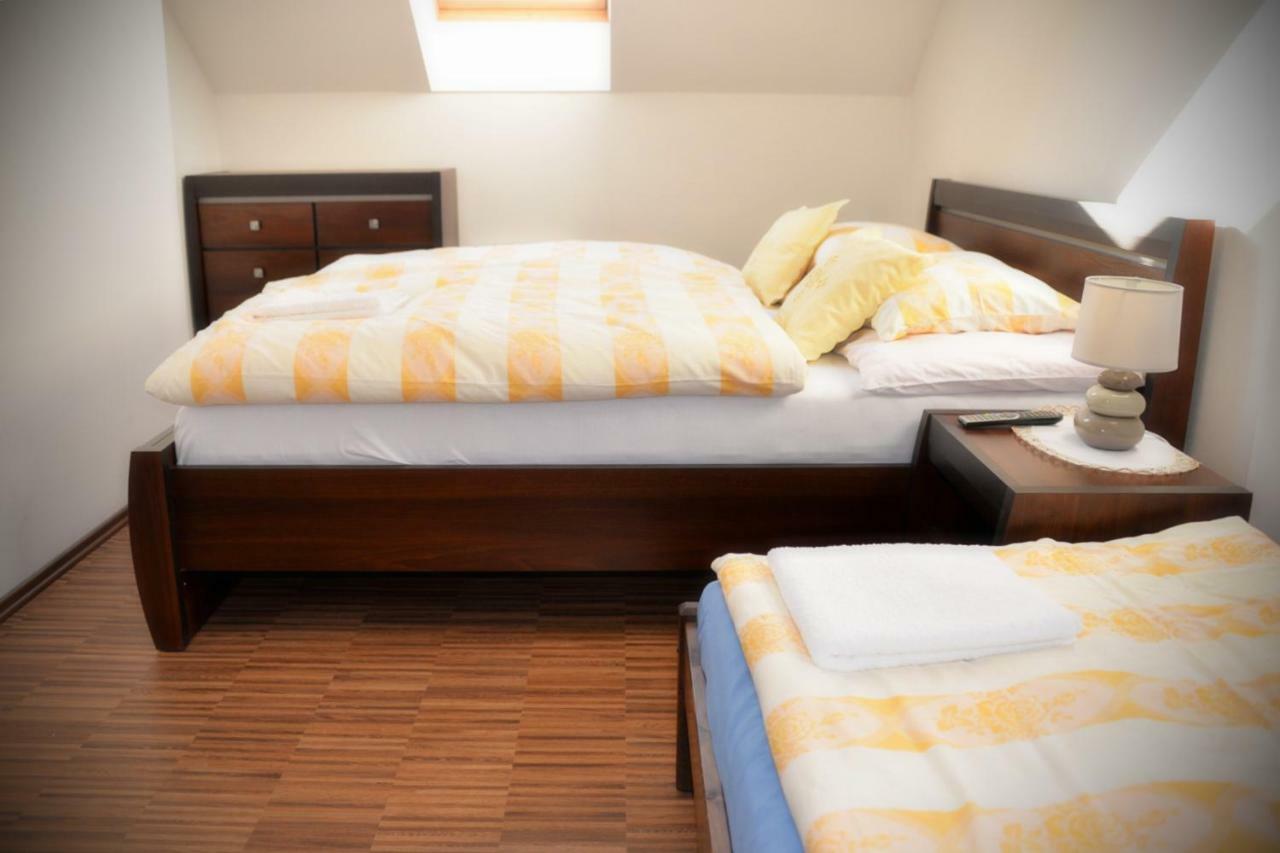 Harmony Hall Hradec Králové Екстериор снимка